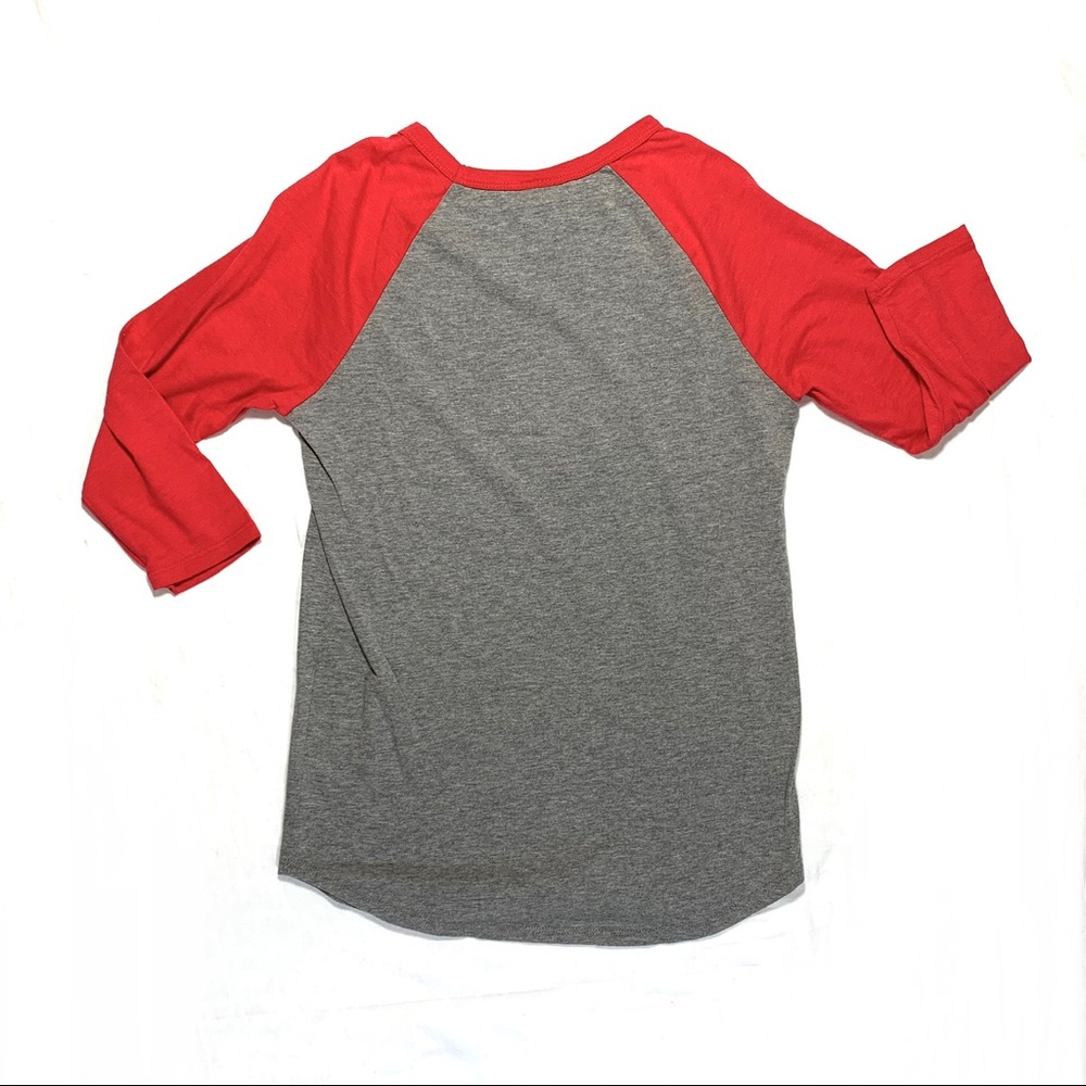 Santa Graphic Shirt Size Small Red White Gray - Picture 9 of 10